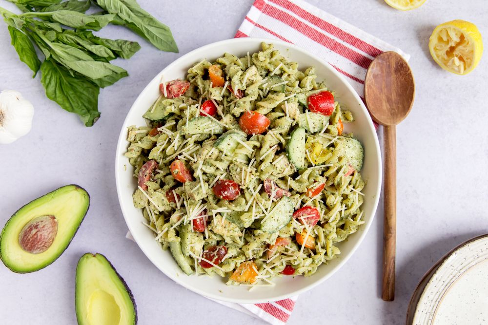 avacado pesto pasta salad